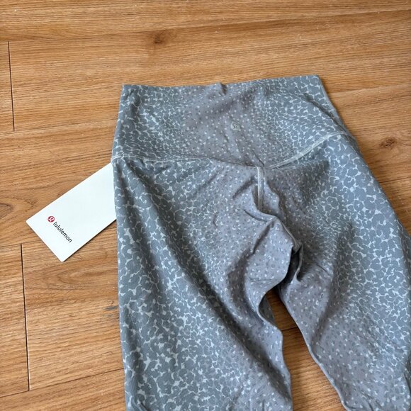 Lululemon Athletic Align High Rise Yoga Pants 28” City Camo Silver NWT Size 6 - Picture 5 of 9